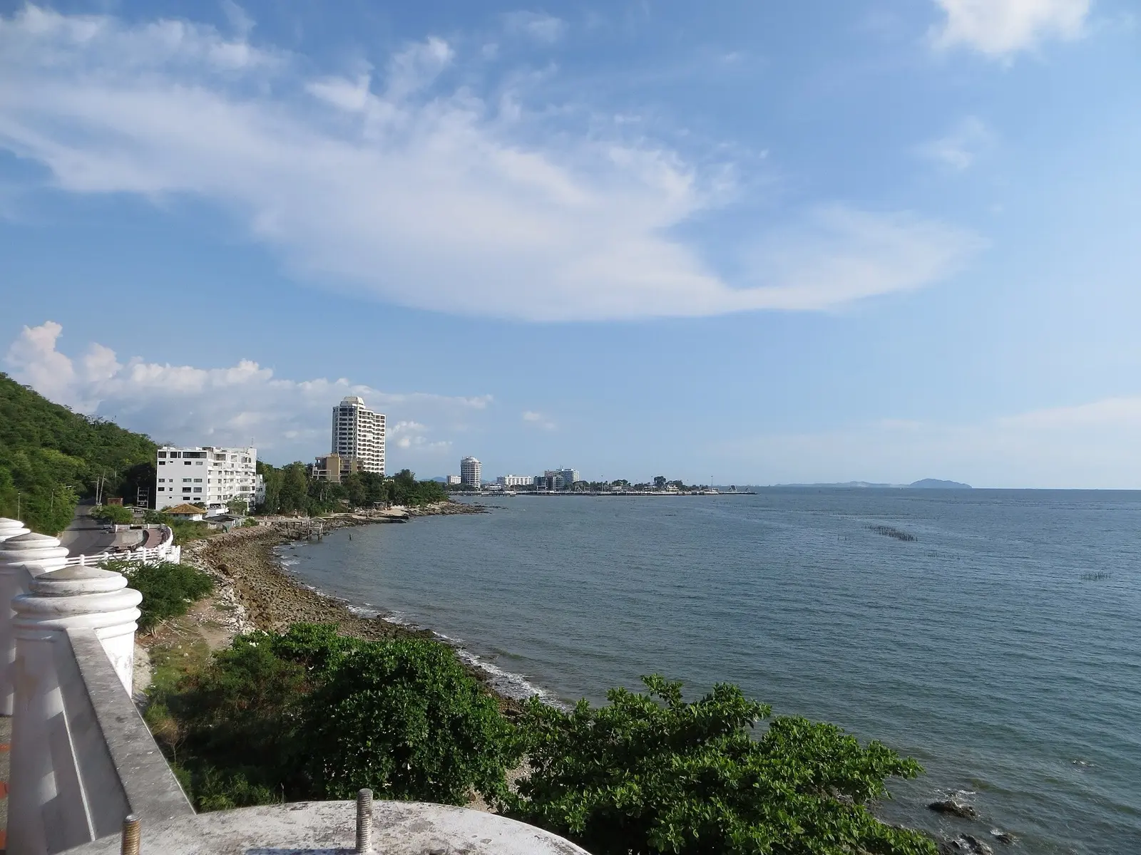 หาดบางแสน