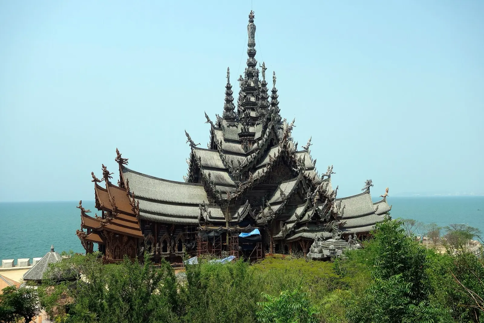 ปราสาทสัจธรรม